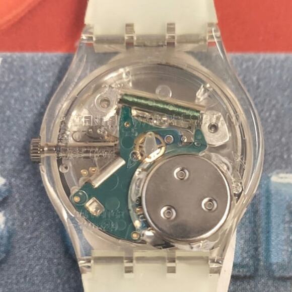 Swatch WORLD SOLAR SWITZERLAND SRK104C 1997 Solar operated Swiss Quartz Watch - Picture 8 of 9